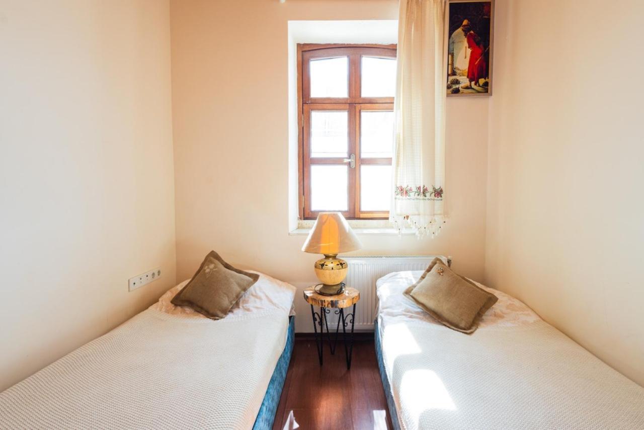 Lavantali Konak Otel Restoran Seferihisar Exterior foto