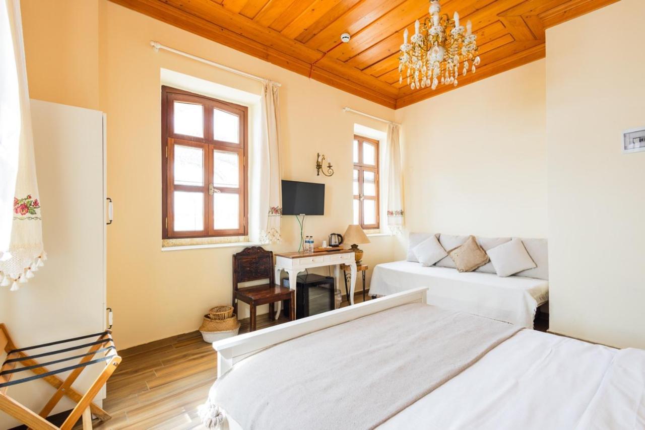 Lavantali Konak Otel Restoran Seferihisar Exterior foto